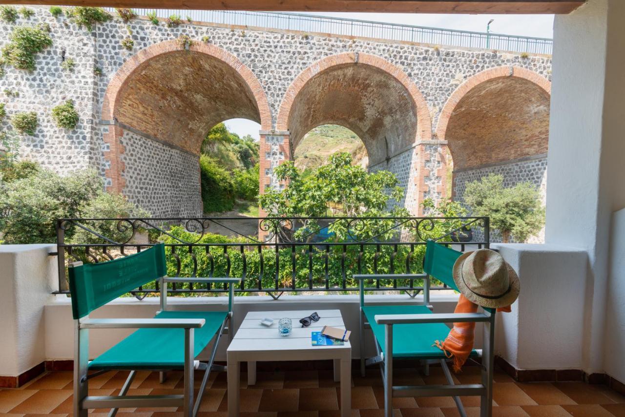 Sant'Angelo  Villa Bina Sea Hotel מראה חיצוני תמונה